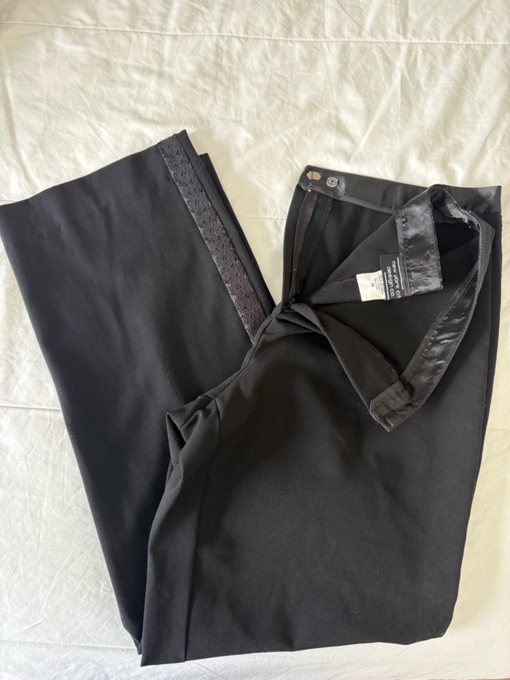 New York City Design Co. Women’s High-Waisted w Textured Side Hem Detail - US 10